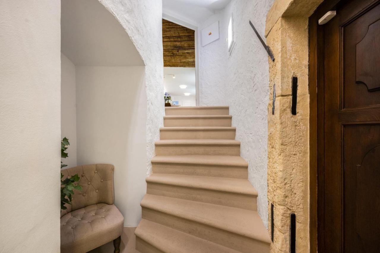 New Design & High Standard Apt From 16Th Century In Old Town-Free Parking Pressburg Exterior foto